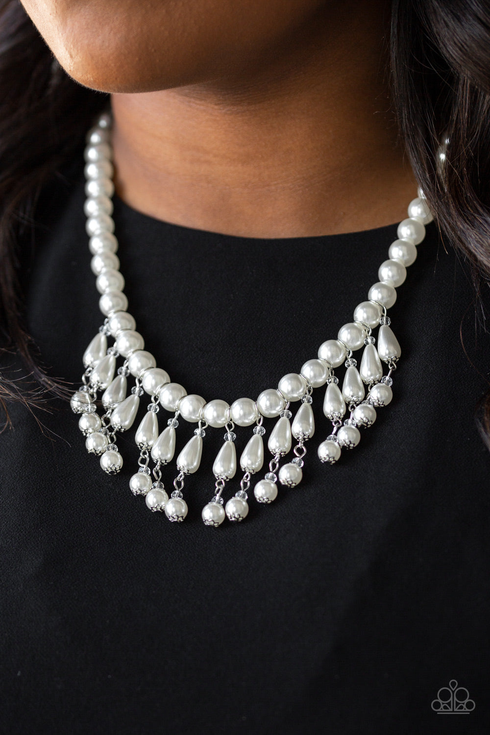 Miss Majestic White Pearl Silver Necklace Paparazzi – Sugar