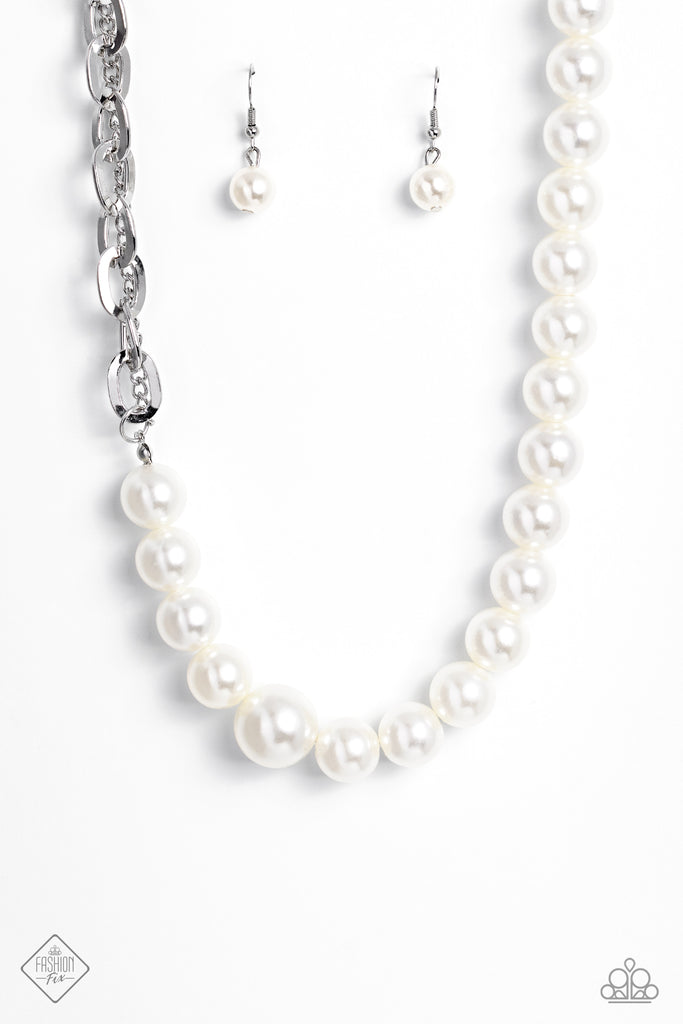 Paparazzi - Rockin Rockette - Green Pearl Necklace | Fashion Fabulous  Jewelry